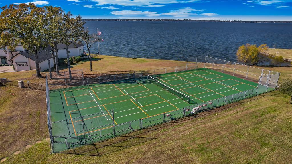 PINNACLE CLUB - Land