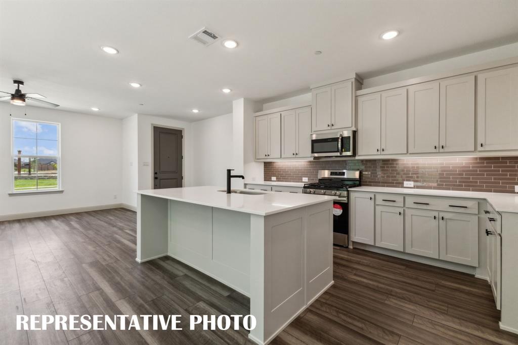 Twin Creeks Watters Townhomes - Residential