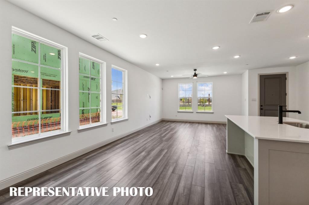 Twin Creeks Watters Townhomes - Residential