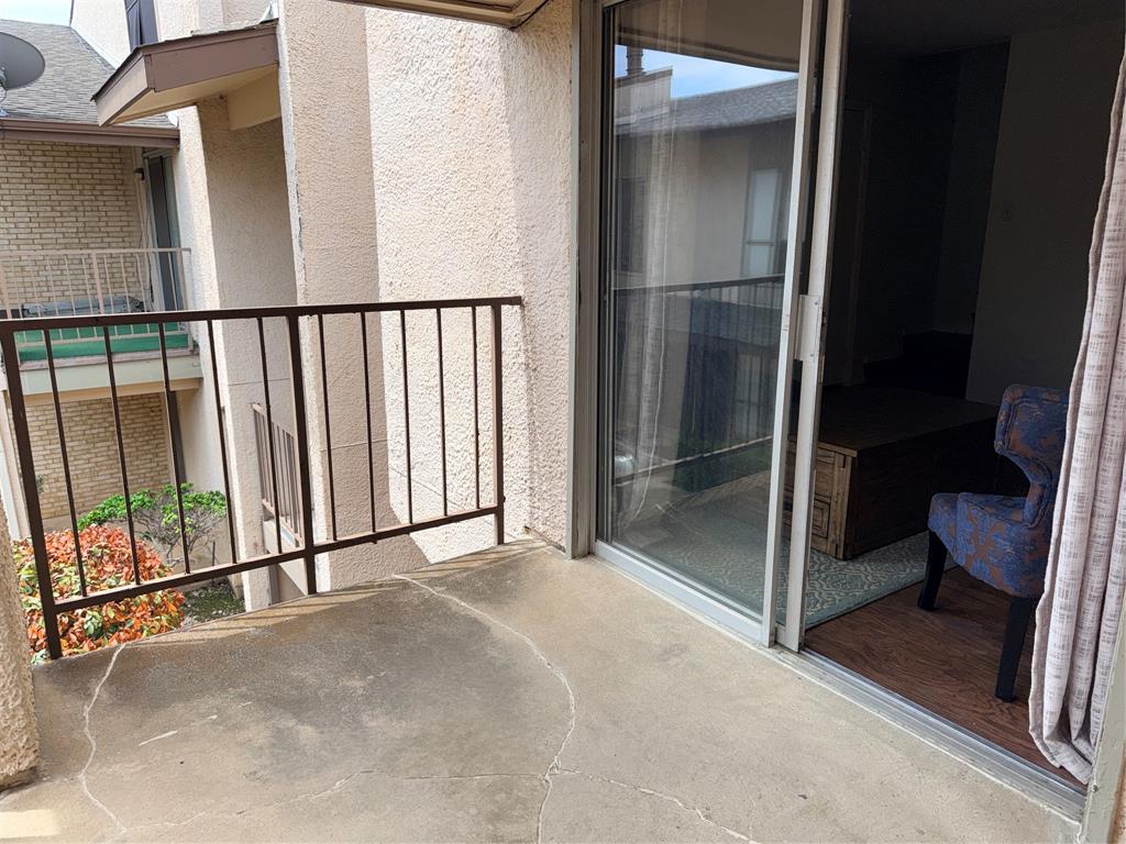 Las Colonitas Condo - Residential