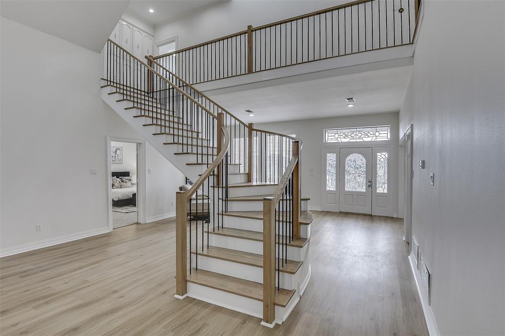 Club Creek - Residential
