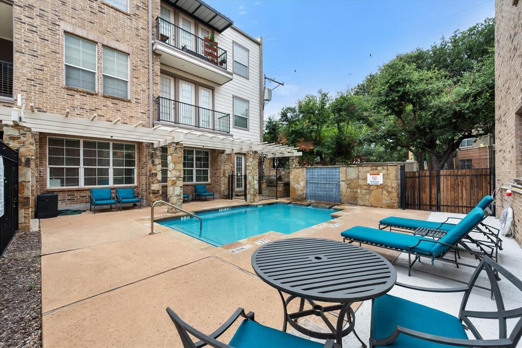 Westview Condos - Residential