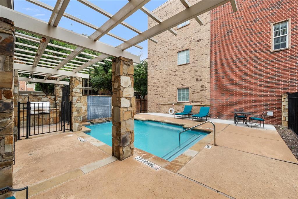 Westview Condos - Residential