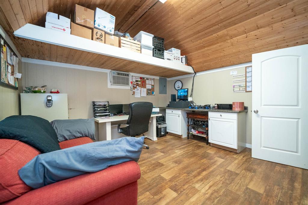 AB 736 J SORY SUR, BUFFALO RIDGE RV PARK & .281 - Commercial Sale