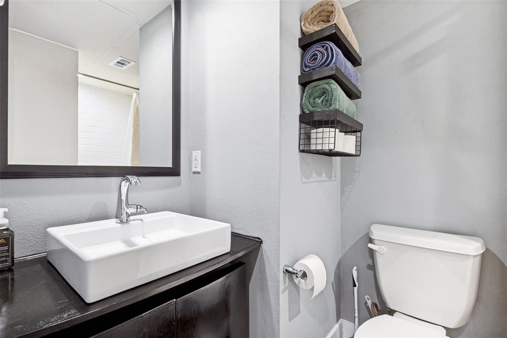 4618 Cedar Spgs Condo - Residential