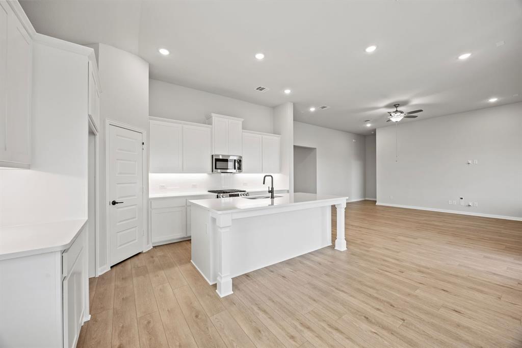 Kings Way - Residential