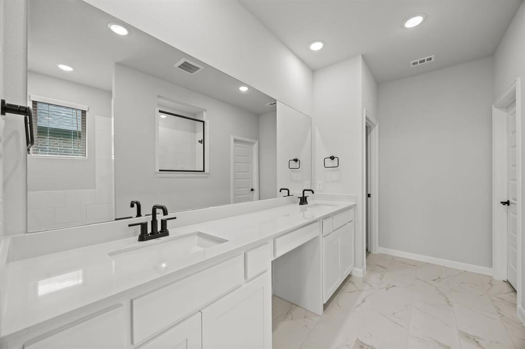 Kings Way - Residential