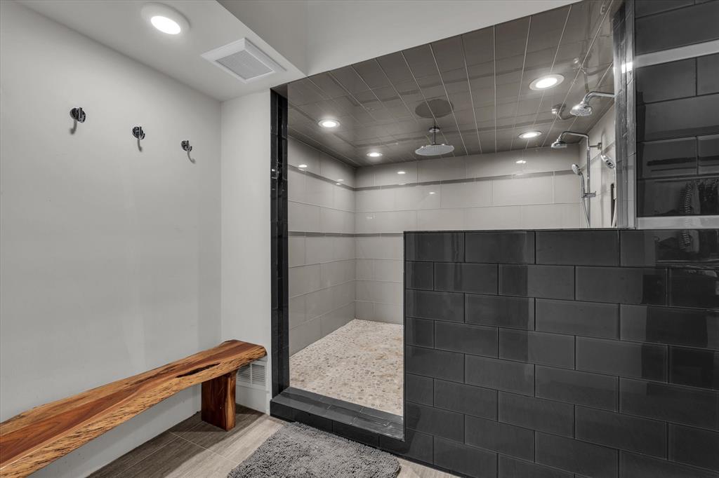 William S Hotchkiss Surv 16 Ab - Residential