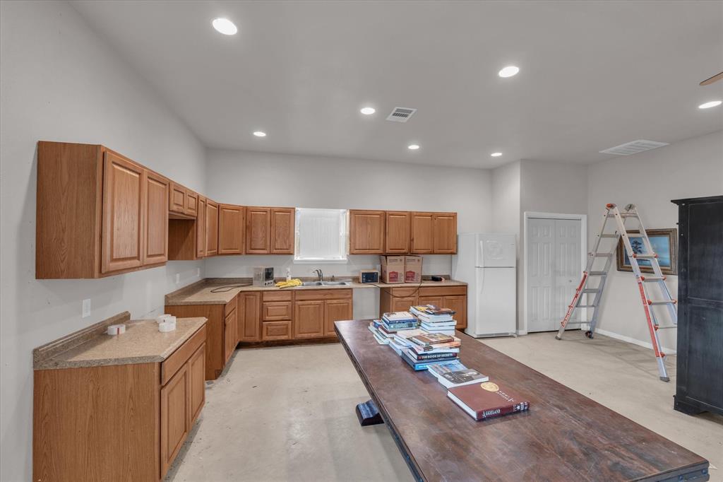 William S Hotchkiss Surv 16 Ab - Residential