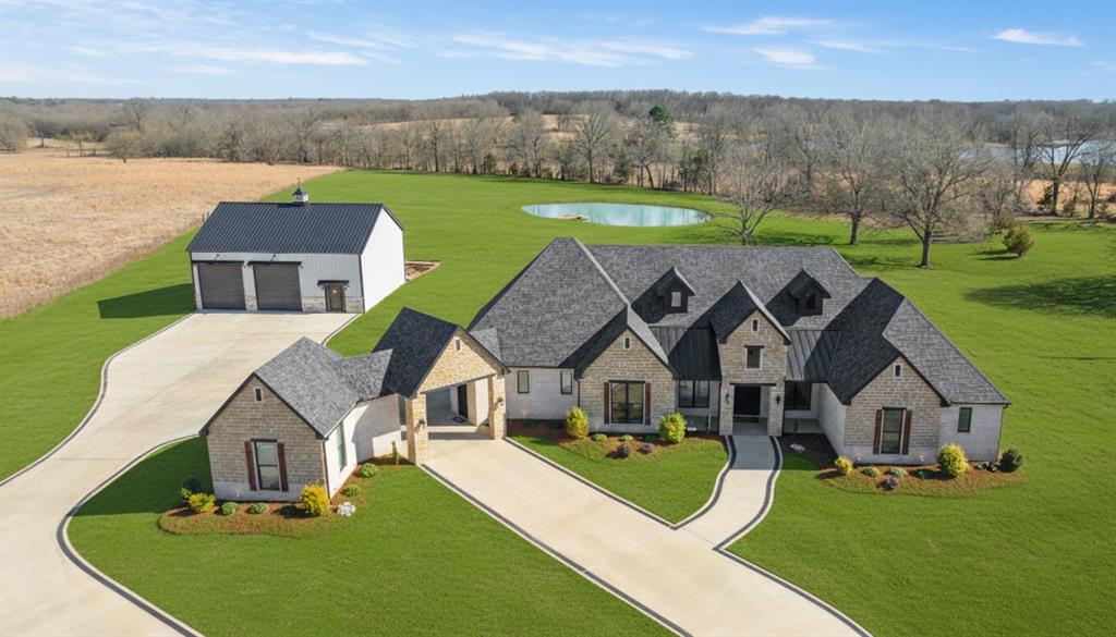 QUAIL HOLLOW ESTATES - Residential