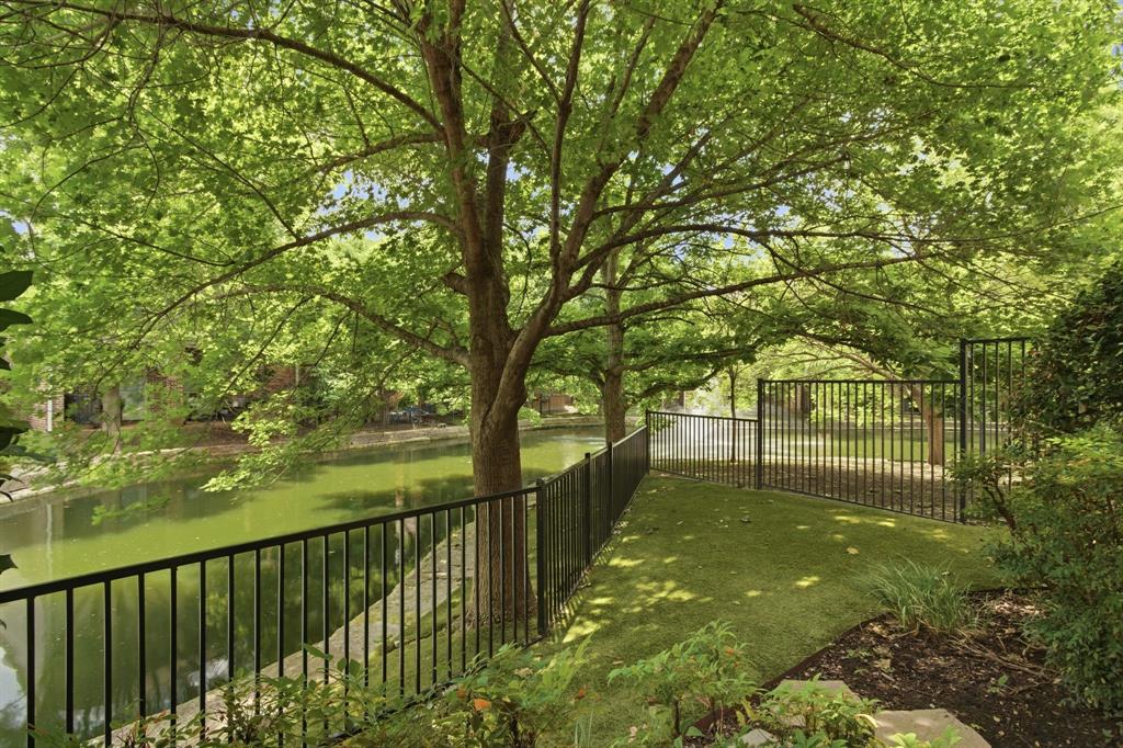 Frankford Lake Add - Residential