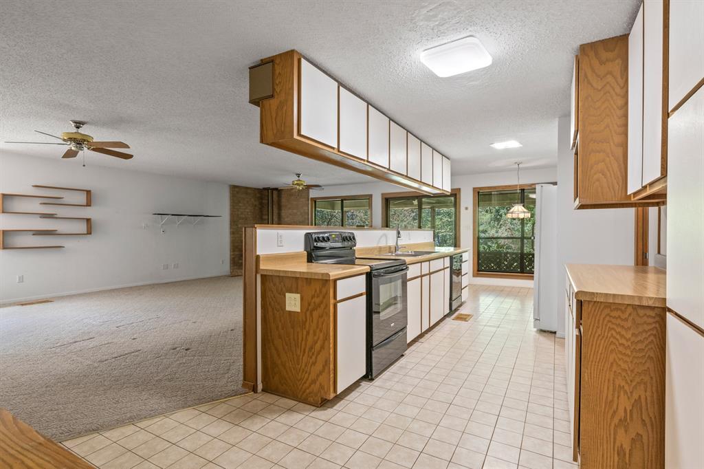 Thunderbird Point - Residential