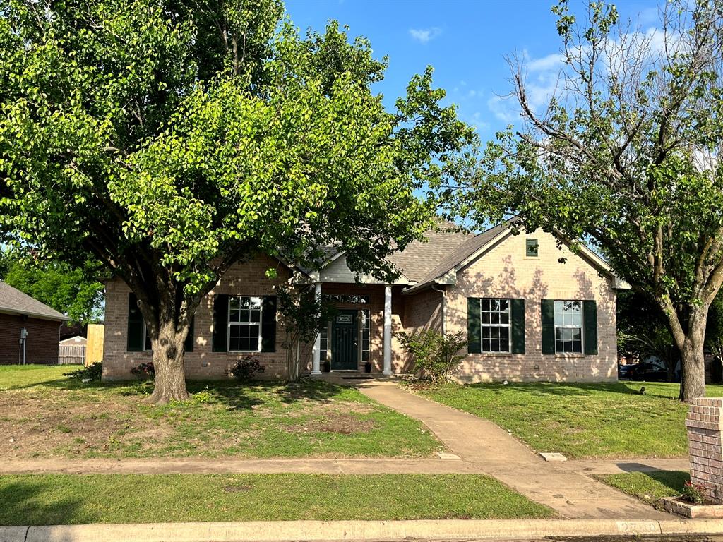 Casa Linda #12 - Residential