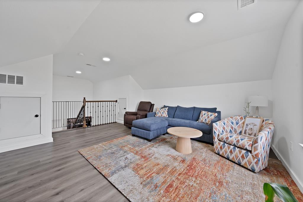 ACRES: 5.000 ABS: 794 TR: 3-02 SUR: RIGGS JAM - Residential