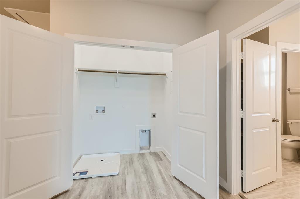 Residences At Jeans Creek, The - Residential