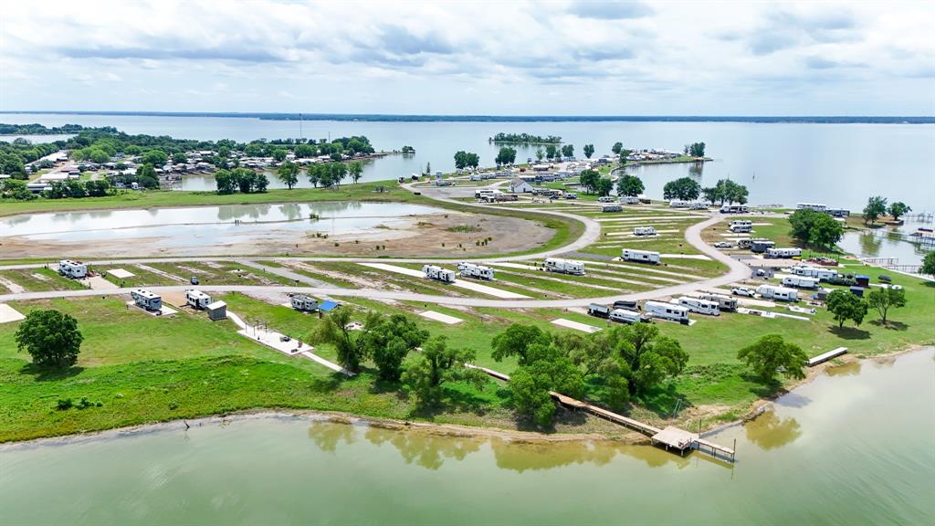 Peninsula Point - Land