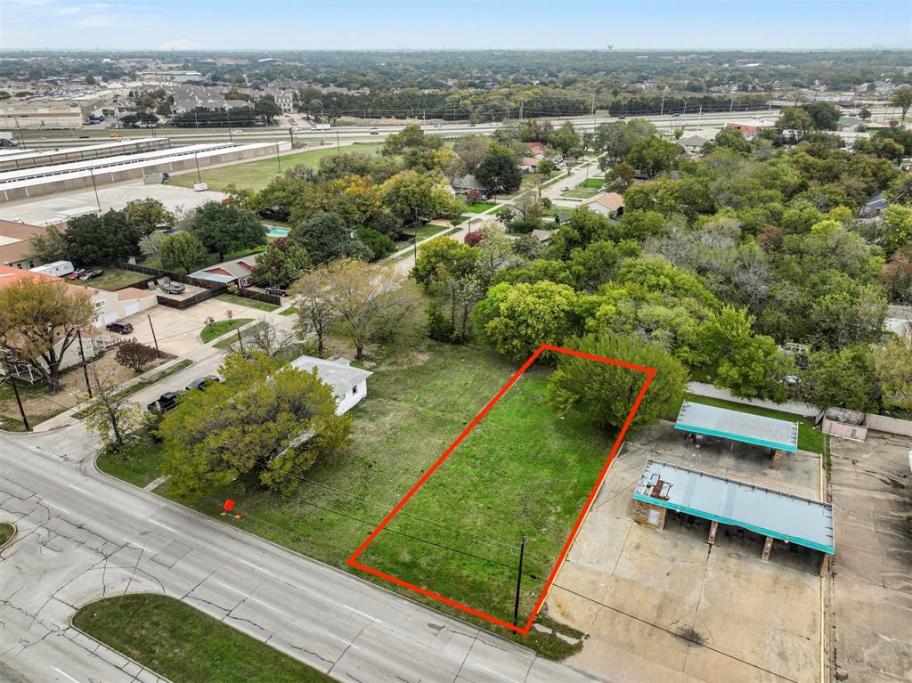 Back on market due to buyers financial reasons. Introducing an exceptional vacant lot with a multitude of possibilities, perfectly zoned to accommodate various uses. This expansive piece of land offers a blank canvas for your creative vision to come to life. Located in a highly desirable area, this versatile lot is zoned for multiple potential uses, making it an ideal investment opportunity. Whether you are looking to build a commercial space, a residential complex, or a mixed-use development, this lot provides the flexibility to make your dreams a reality.