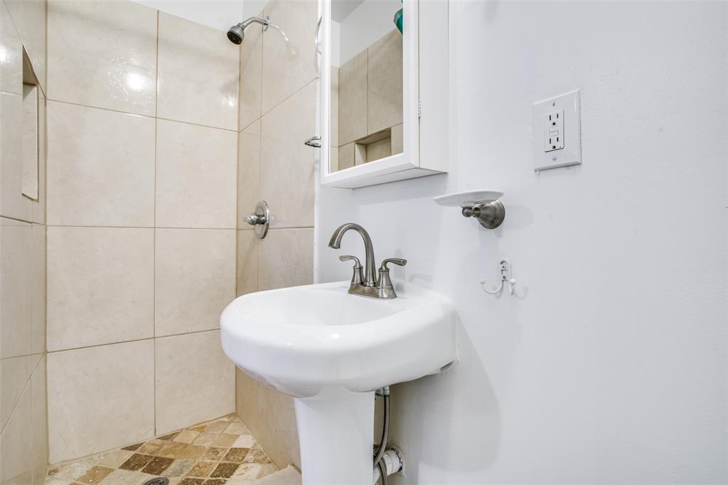 Marsh Lane - Residential Lease