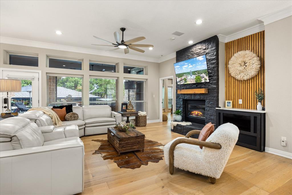 Waters Edge - Residential