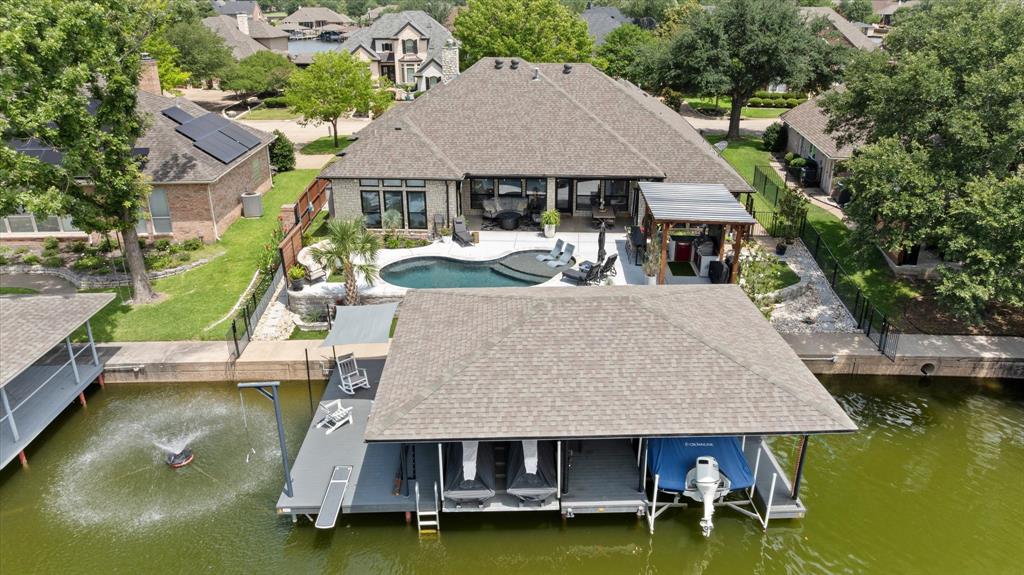 Waters Edge - Residential