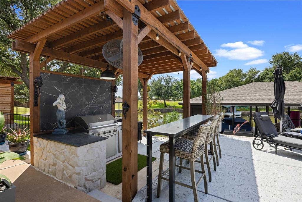 Waters Edge - Residential
