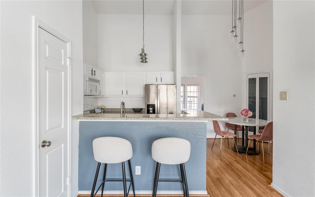 Lovers Lane Condos Ph I - IV - Residential