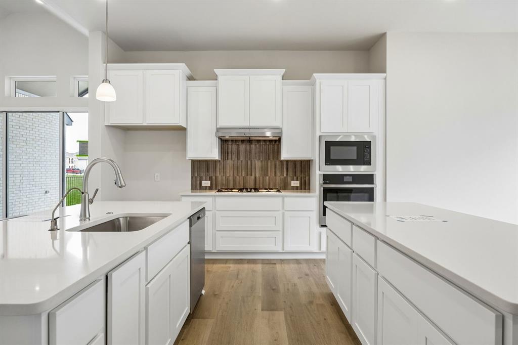 Oaks of North Grove - Residential