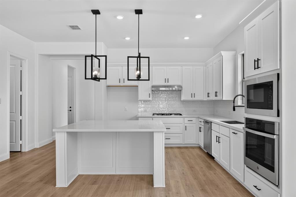 Highland Lakes - Residential