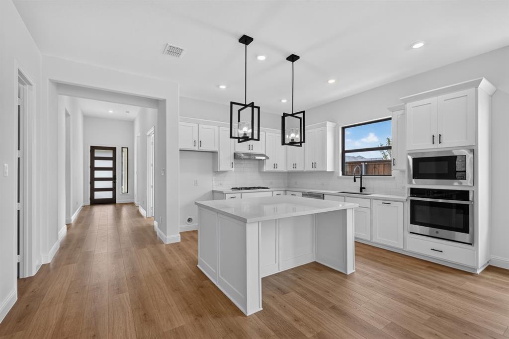 Highland Lakes - Residential