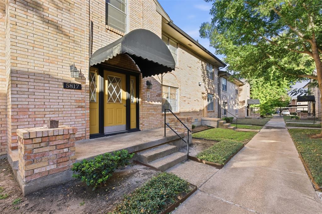 Sandhurst Plaza Condo - Residential
