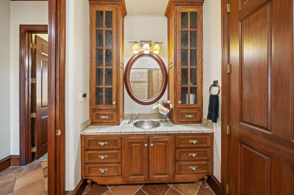 AB 2460 E TAYLOR - Residential