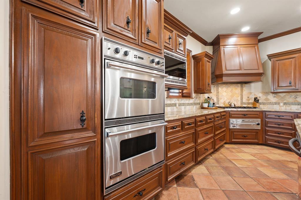AB 2460 E TAYLOR - Residential