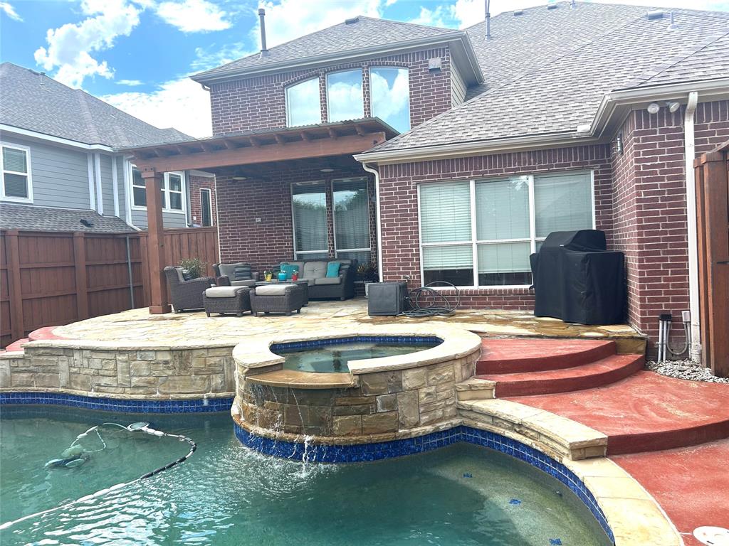 Village At Panther Creek Ph One The - Residential