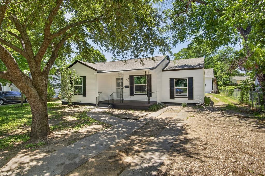 Fully remodeled and move-in ready! Welcome to 821 Gustav St in River Oaks — a beautifully updated 3-bedroom, 3 full bathroom home offering modern finishes, functional living space, and stylish upgrades throughout. This stunning property features a bright open layout, updated kitchen and bathrooms, spacious bedrooms, and contemporary touches designed for comfortable everyday living. Conveniently located near shopping, dining, major highways, and just minutes from downtown Fort Worth. A rare opportunity to own a completely renovated home in a growing area!