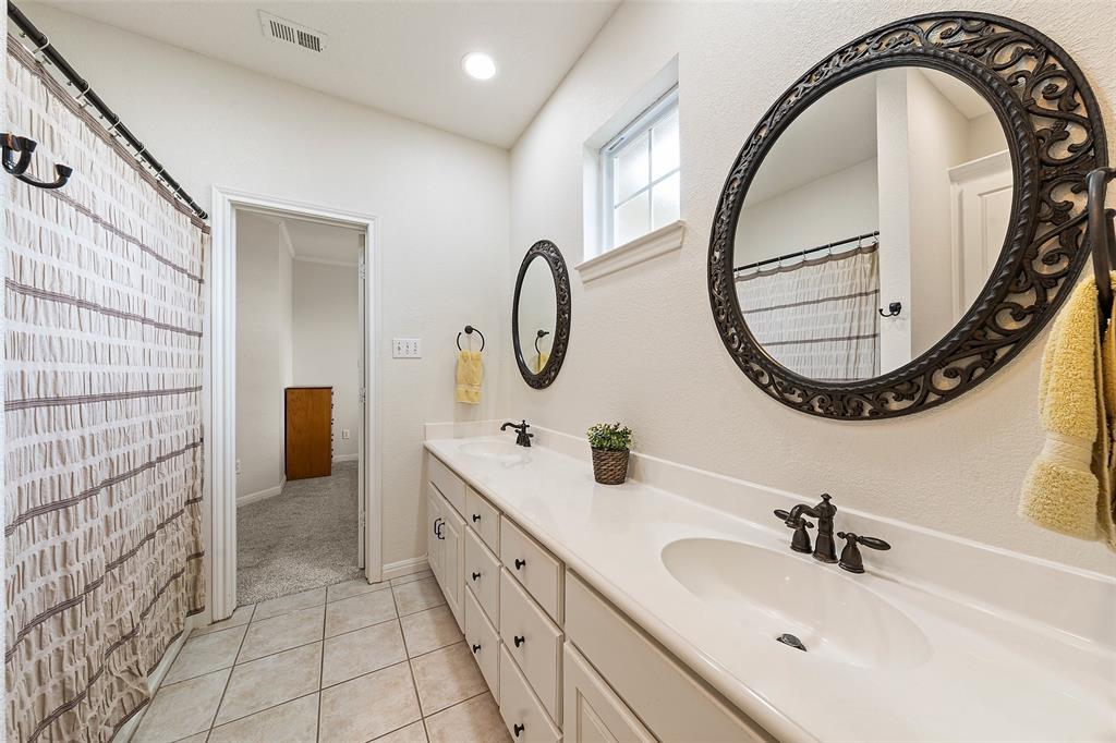 Three 17 River Oaks - Residential