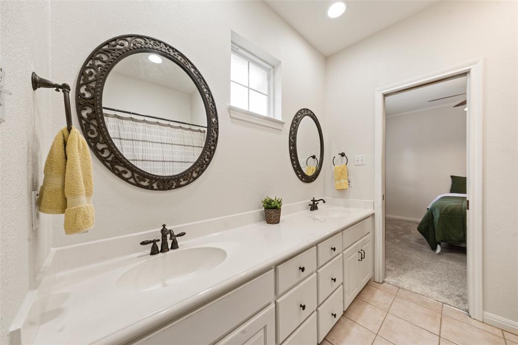 Three 17 River Oaks - Residential