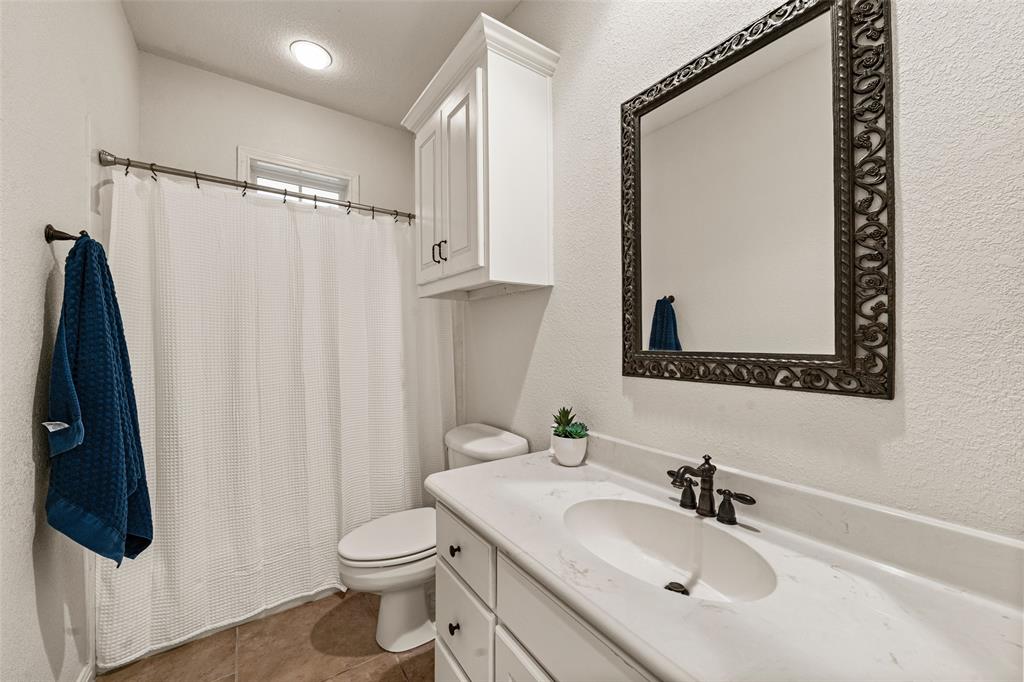 Three 17 River Oaks - Residential