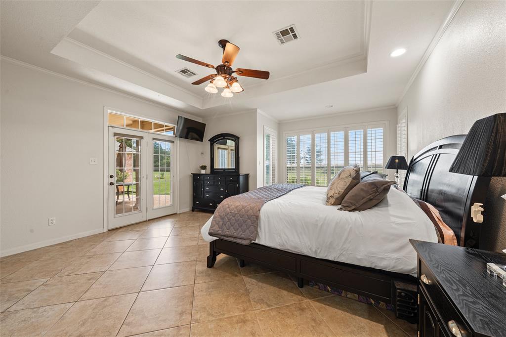 Three 17 River Oaks - Residential