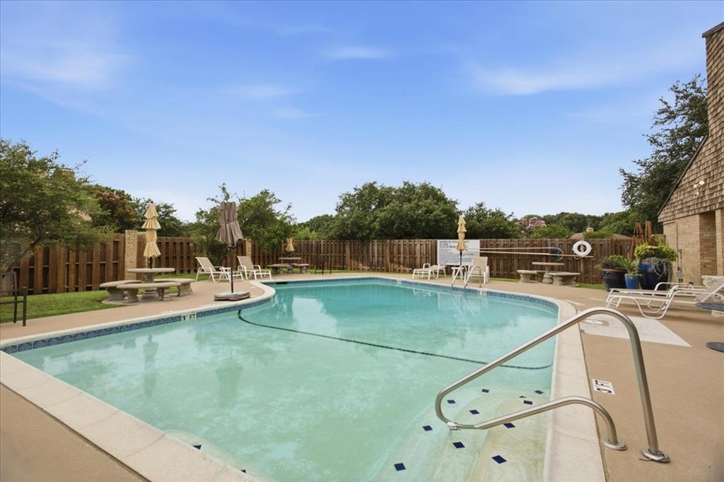 3737 Hulen Park - Residential