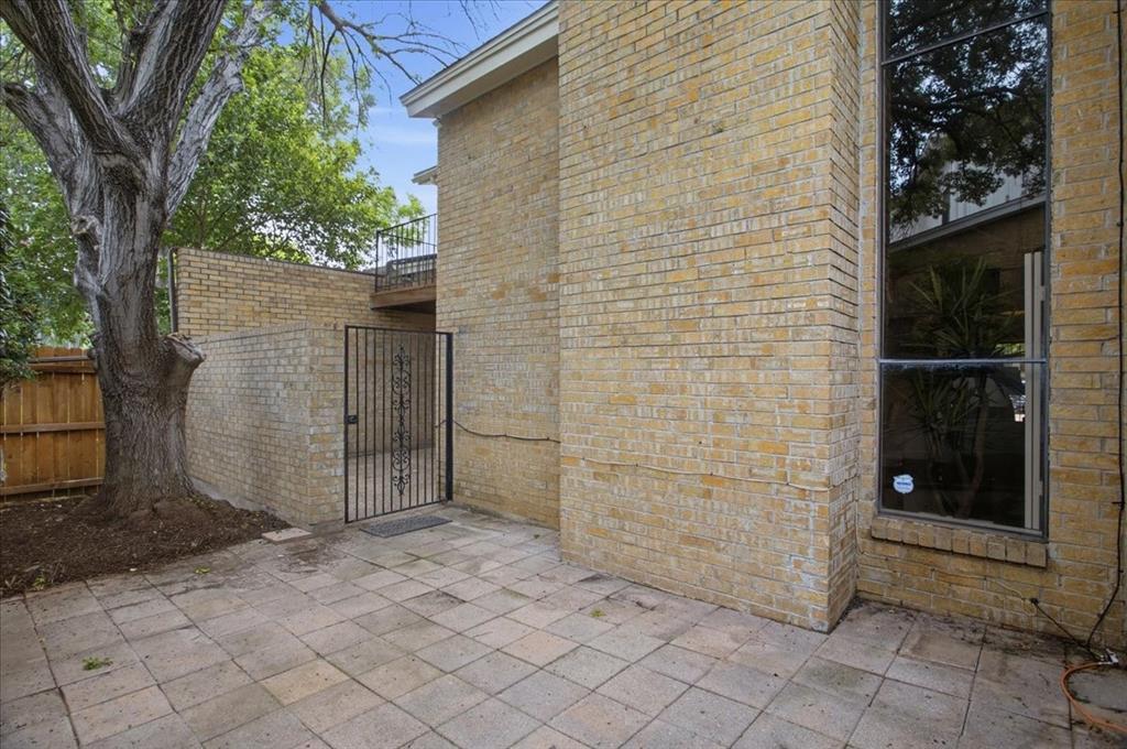 3737 Hulen Park - Residential