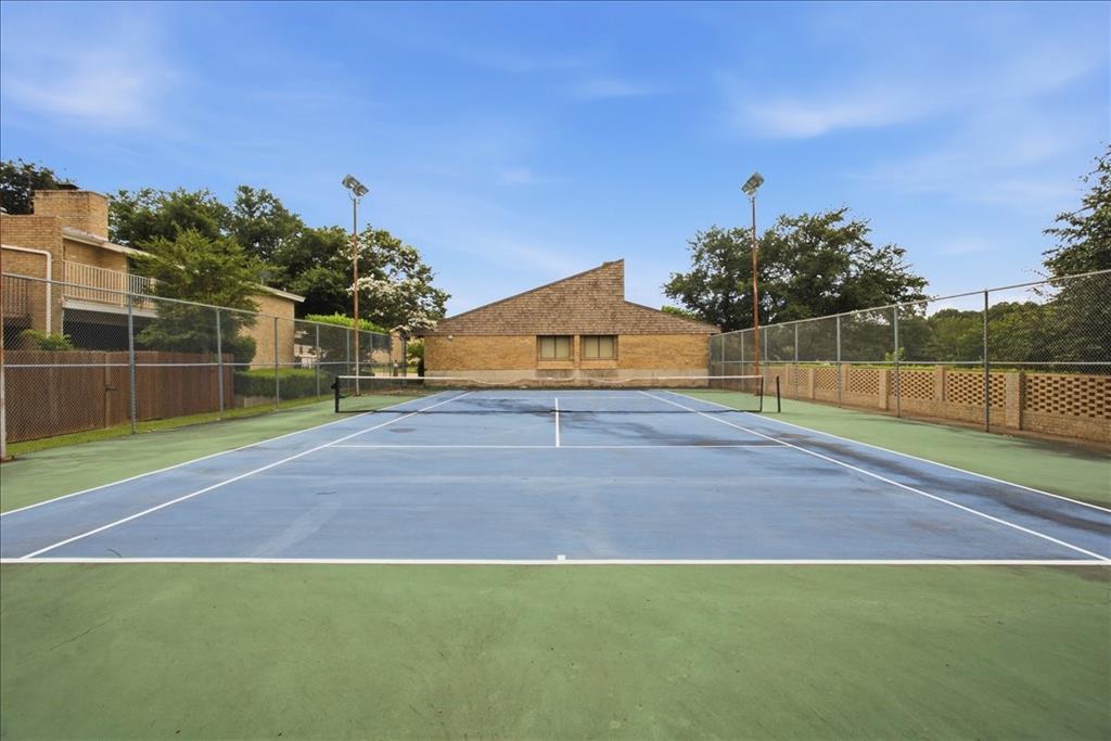 3737 Hulen Park - Residential
