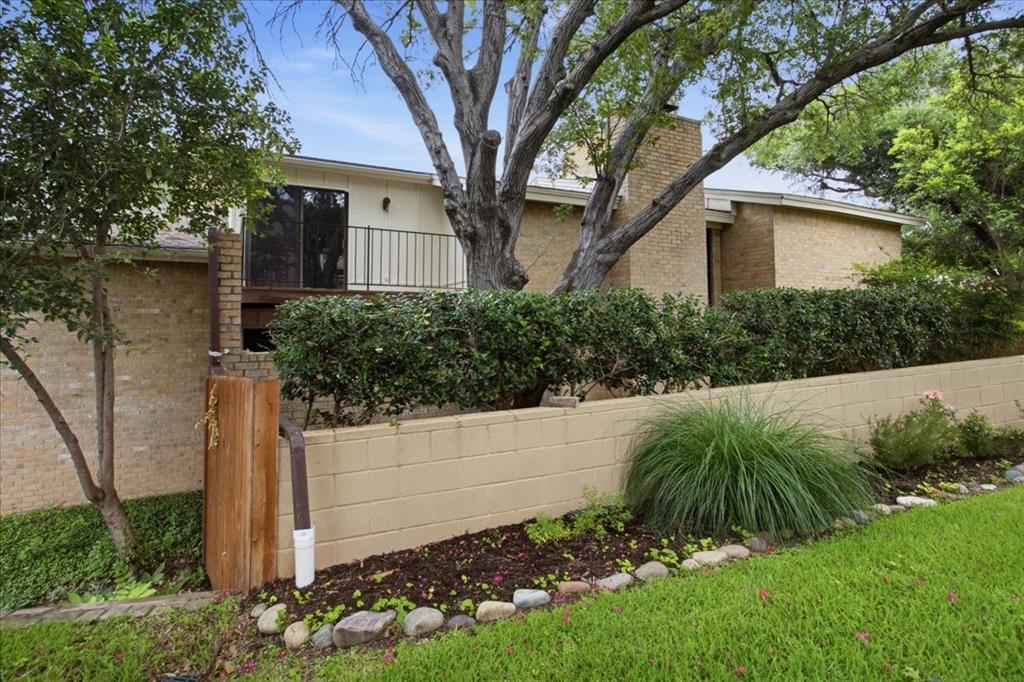 3737 Hulen Park - Residential