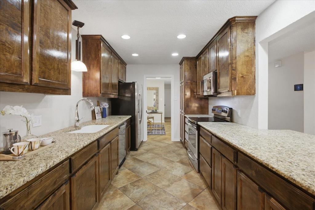 3737 Hulen Park - Residential