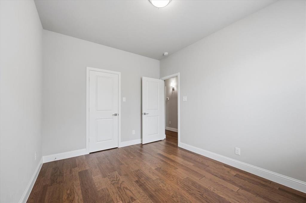 Oakbend Condo Bldg 14 - Residential