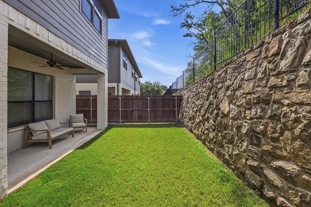 Oakbend Condo Bldg 14 - Residential
