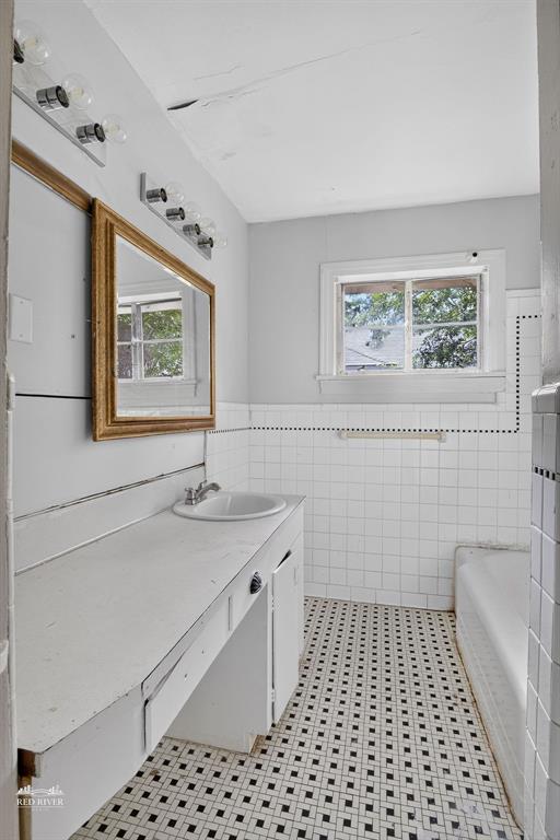 GLENDALE PARK - Residential Income