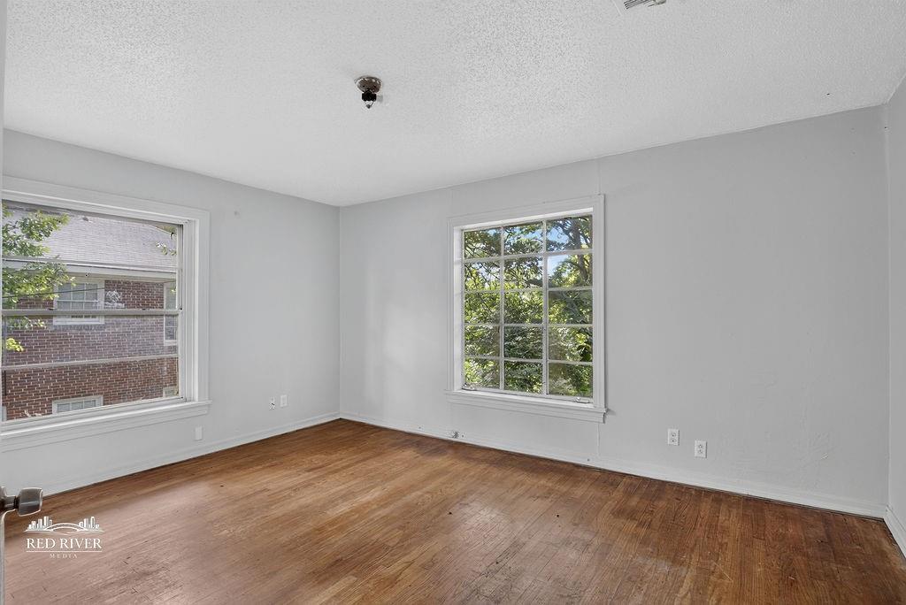 GLENDALE PARK - Residential Income