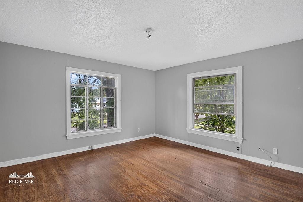 GLENDALE PARK - Residential Income