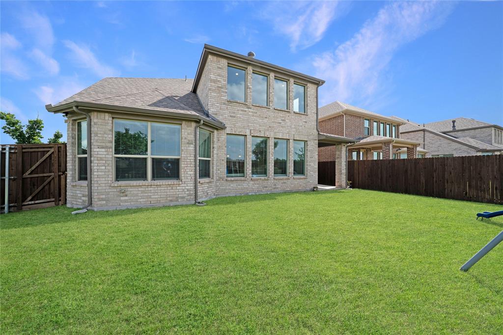 Falcon Place - Residential