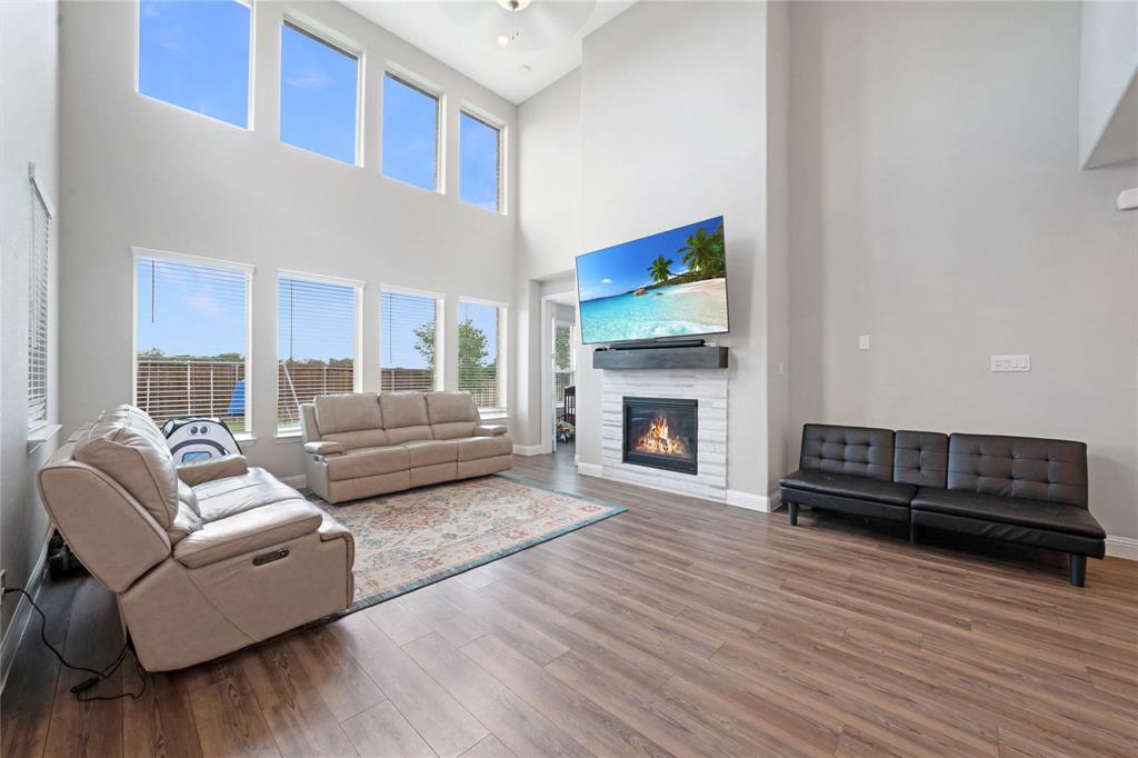 Falcon Place - Residential